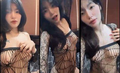 [Hot] Hồng Nguyên 2k4 mặt xinh body căng đét chát sết với ny lộ clip show vú bím body nét nèn nẹt Part 2